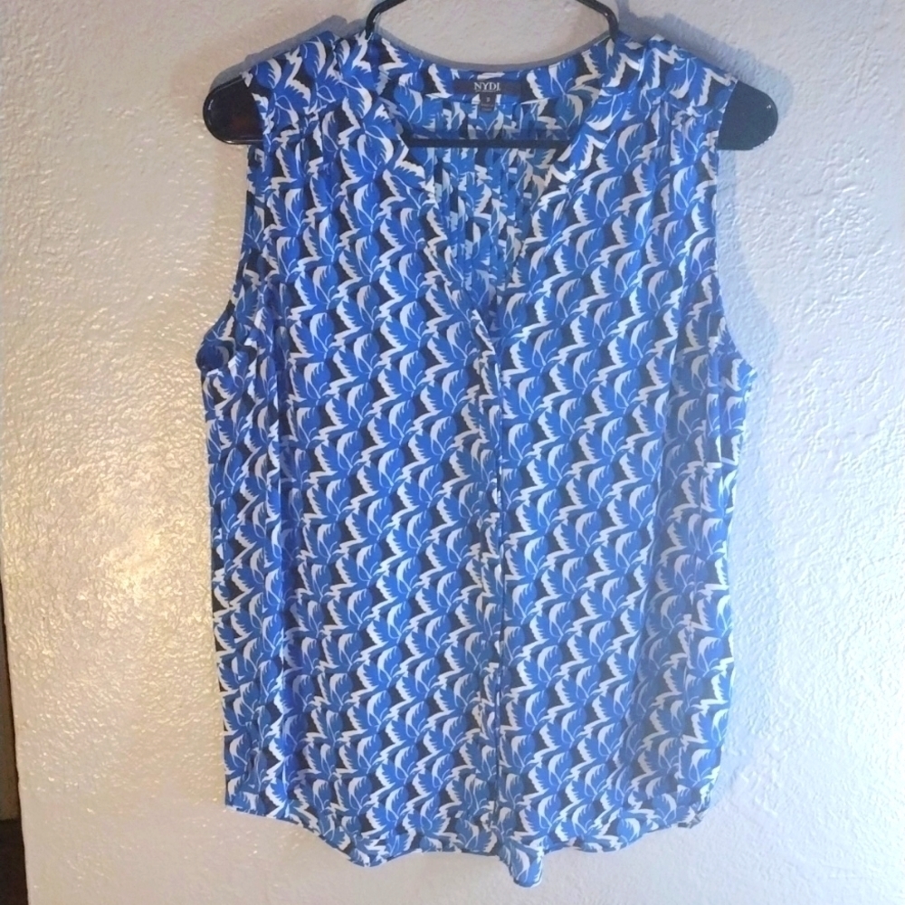 NYDJ Sleeveless Blouse with Bird Novelty Print S